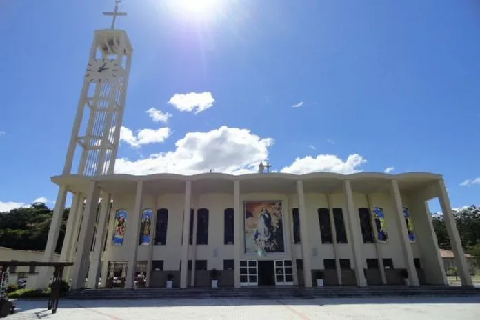 Rio dos Cedros celebra a Padroeira com grandiosa festa em honra à Imaculada Conceição