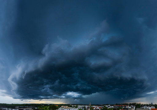 Final de semana será marcado por avanço de frente fria a partir do domingo (16)