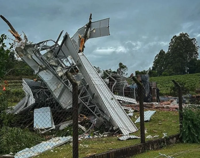 Defesa Civil confirma ocorrência de tornado no Rio Grande do Sul