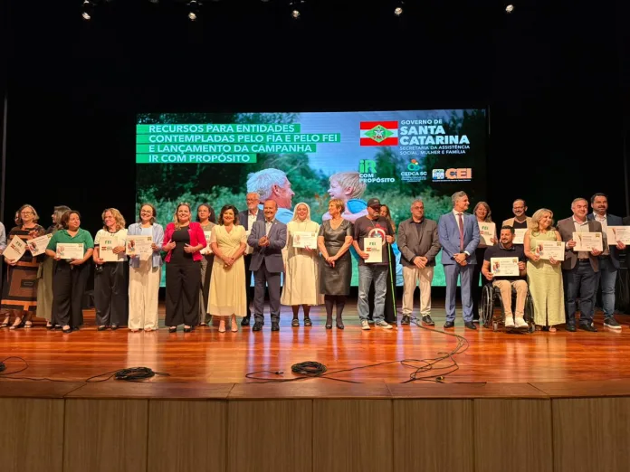 Timbó é contemplada com R$ 428 mil do Governo do Estado para execução do projeto “Lugar de Idoso é no Palco”