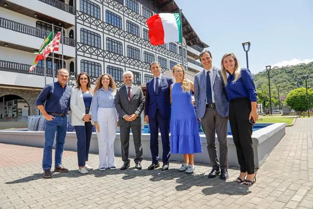 Santa Catarina inaugura Sportello Consolare da Itália e fortalece relações internacionais