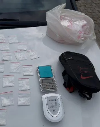 Indaial: homem é preso por tráfico de drogas durante cumprimento de mandado