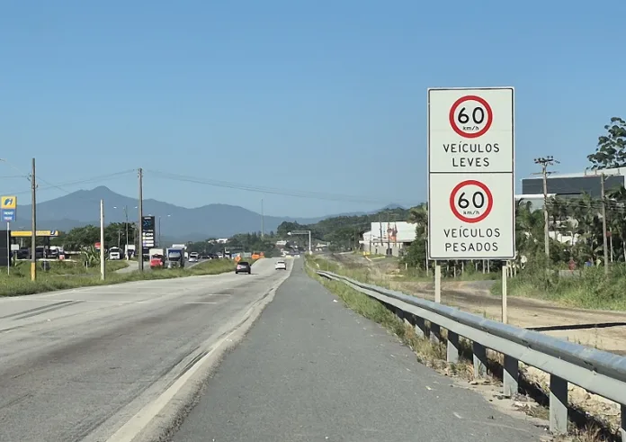 DNIT esclarece transição contratual e remoção temporária de radares em rodovias federais de SC