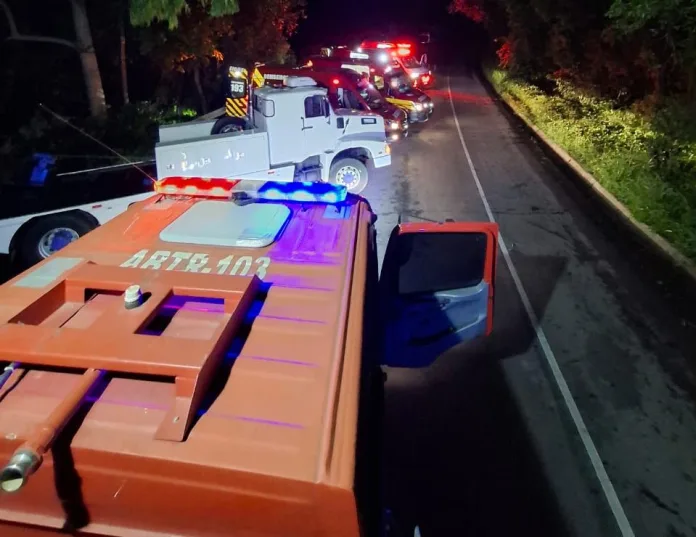 Morre quarta vítima de acidente com ônibus na BR-470