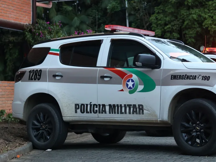 Motorista embriagado atropela casal e bebê de seis meses e foge sem prestar socorro