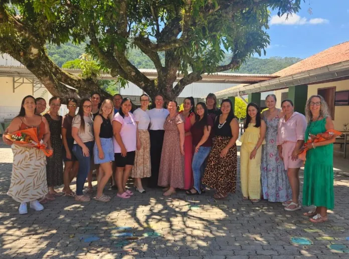 Formação Alfabetiza-SC reúne professores de Benedito Novo e Doutor Pedrinho