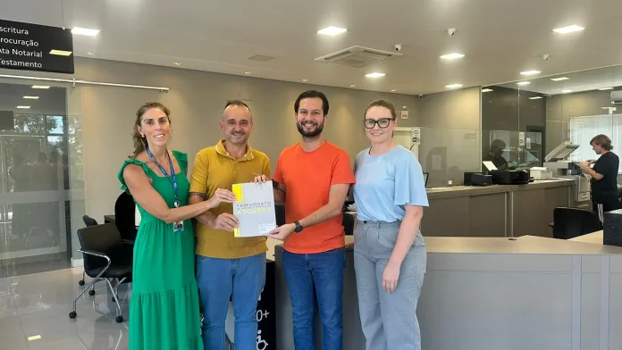 Prefeito Arão Josino assina escritura para nova subestação da Celesc que atenderá Ascurra, Rodeio e Apiúna