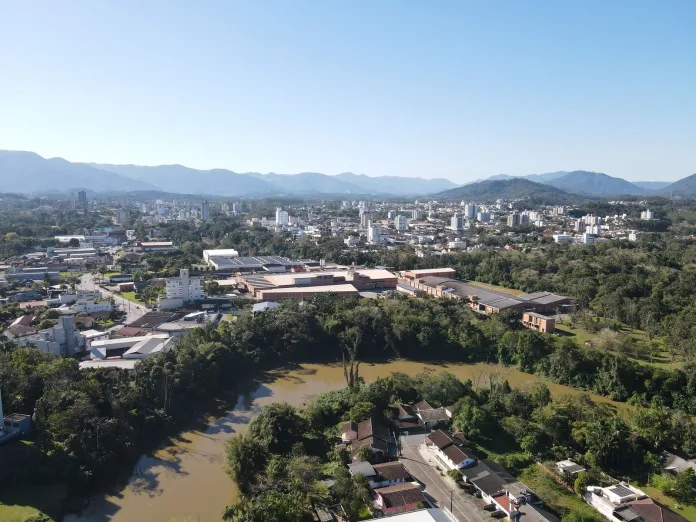 Prefeitura de Timbó reduz ITBI e garante desconto no IPTU 2026 para contribuintes