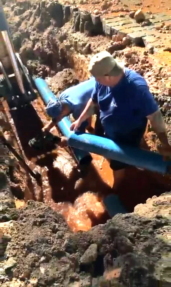 Samae realiza manutenção e confirma qualidade da água em Timbó