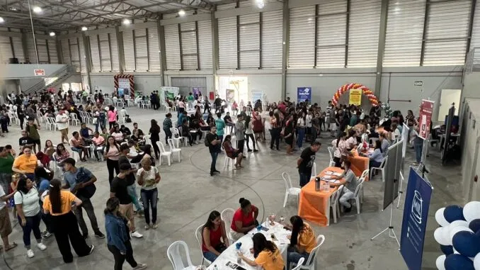 7º Feirão de Empregos de Indaial oferece vagas para jovem aprendiz e oportunidades com e sem experiência