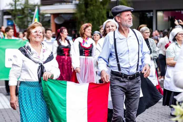 Concurso de redação celebra os 150 anos da imigração italiana e mobiliza alunos do Médio Vale do Itajaí
