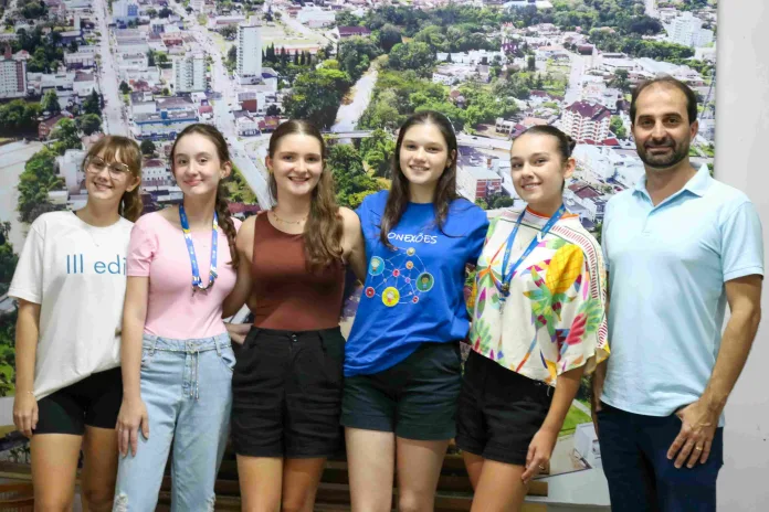 Juventude que transforma: o Interact de Timbó e a força das pequenas atitudes