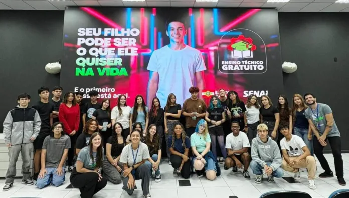 Mais de 200 turmas de cursos técnicos iniciam aulas no SENAISC