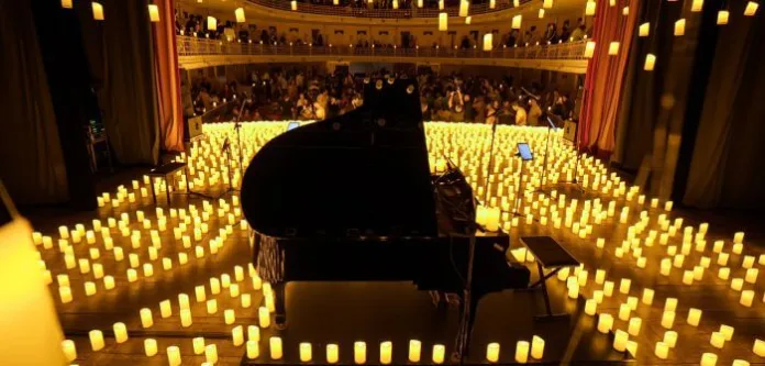Sob a luz das velas, clássicos do rock ganham nova vida no Teatro Municipal de Timbó