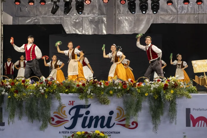 FIMI reúne 10 mil pessoas e celebra 92 anos de Indaial