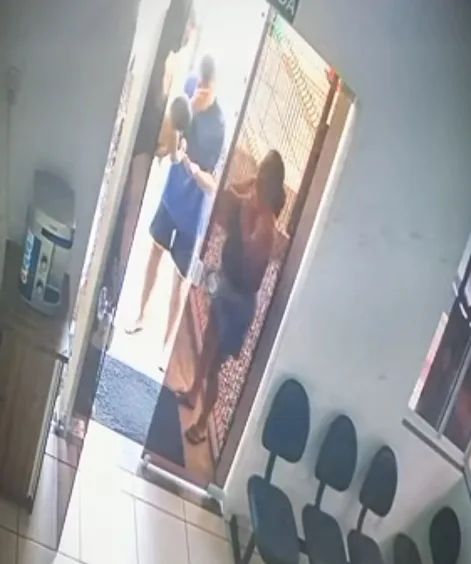 **Policial Militar Salva Bebê com Obstrução das Vias Aéreas