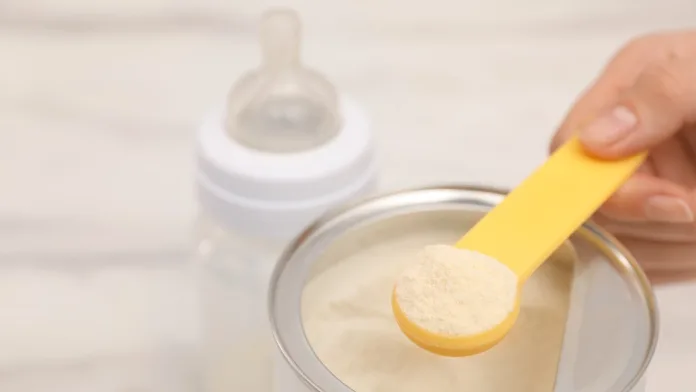 Anvisa proíbe venda de fórmula infantil contaminada por toxina