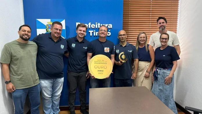 Timbó recebe Selo Ouro do Sebrae por excelência no atendimento