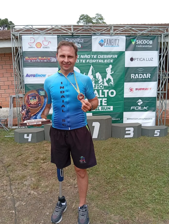 Marcos Reimer conquista 2º lugar em desafio de MTB