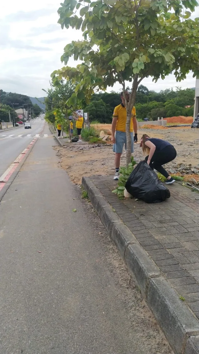 Lions Clube realiza ação ambiental e reforça sustentabilidade em Indaial