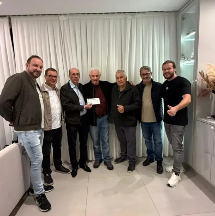 Reencontro político fortalece alianças em Indaial