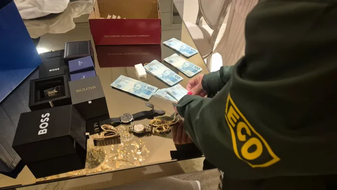 Operação Regalo: GAECO e GEAC cumprem mandados em Timbó e Indaial em investigação sobre corrupção e organização criminosa