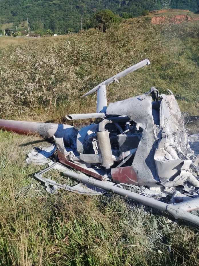 Drones e vestígios apontam suspeita do que pode ter causado a queda de helicóptero em Pomerode