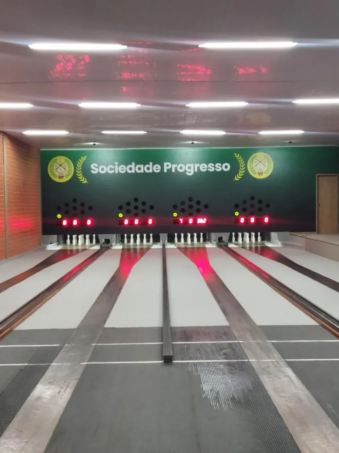 Novo maquinário moderniza pistas de bolão e fortalece tradição esportiva em Encano