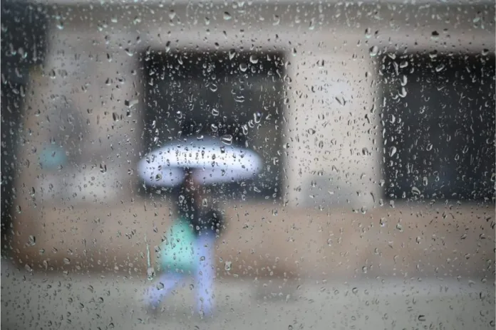 ## Semana começa com chuva, risco de temporais e queda nas temperaturas em Santa Catarina