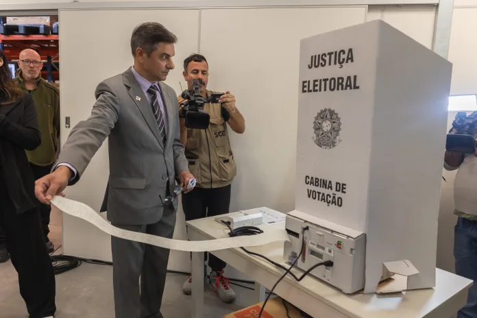 Casa da Urna aproxima catarinenses do processo eleitoral