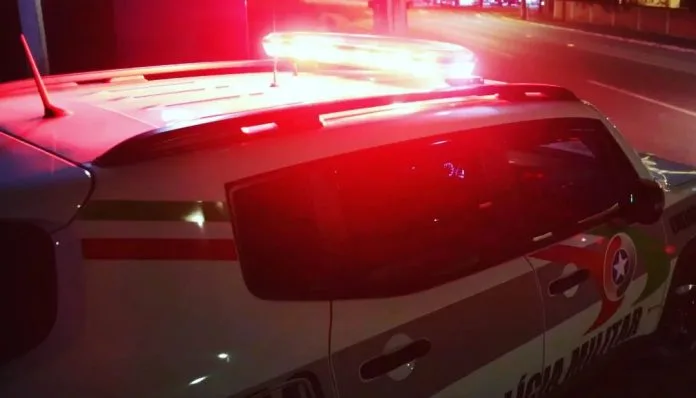 Homicídio a tiros mobiliza polícia e três suspeitos são detidos