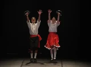 Grupo Natan Vasselai conquista títulos e leva Rio dos Cedros ao topo da dança catarinense