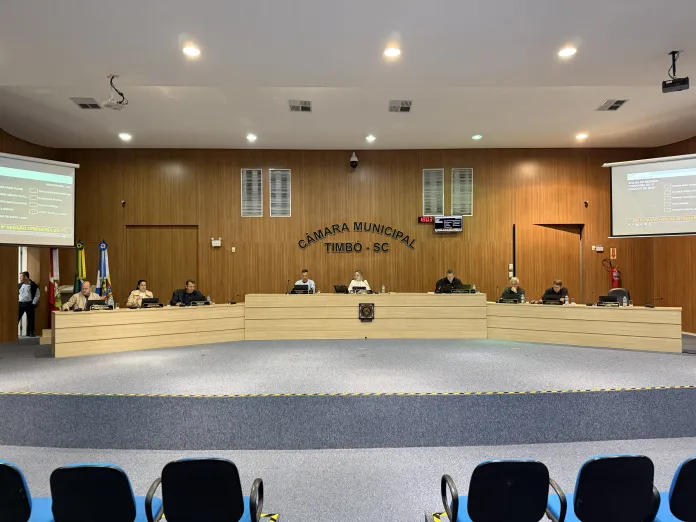 Câmara de Timbó aprova projetos e encaminha novas propostas
