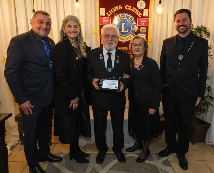 Lions Clube de Timbó celebra 60 anos de história, serviço e companheirismo