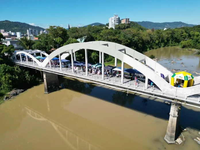 Ponte dos Arcos recebe edição do Domingo na Ponte com atrações para toda a família