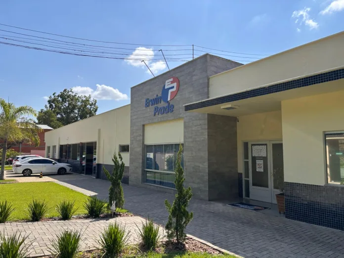 Escola Municipal Erwin Prade celebra 50 anos do atual prédio e reforça legado de ensino e formação cidadã