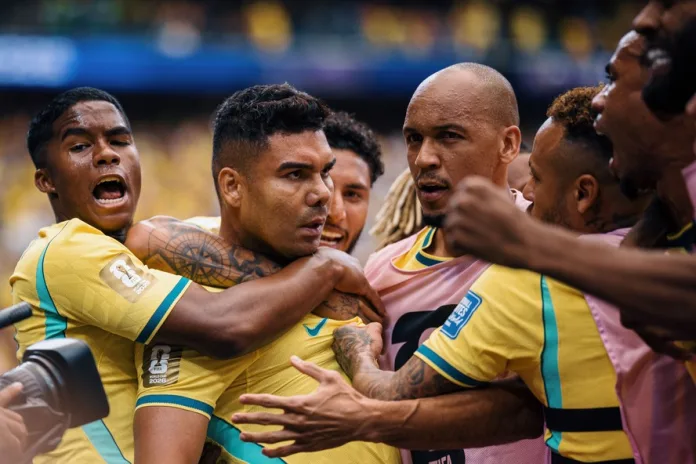 Brasil vence Japão de virada e avança às oitavas da Copa do Mundo