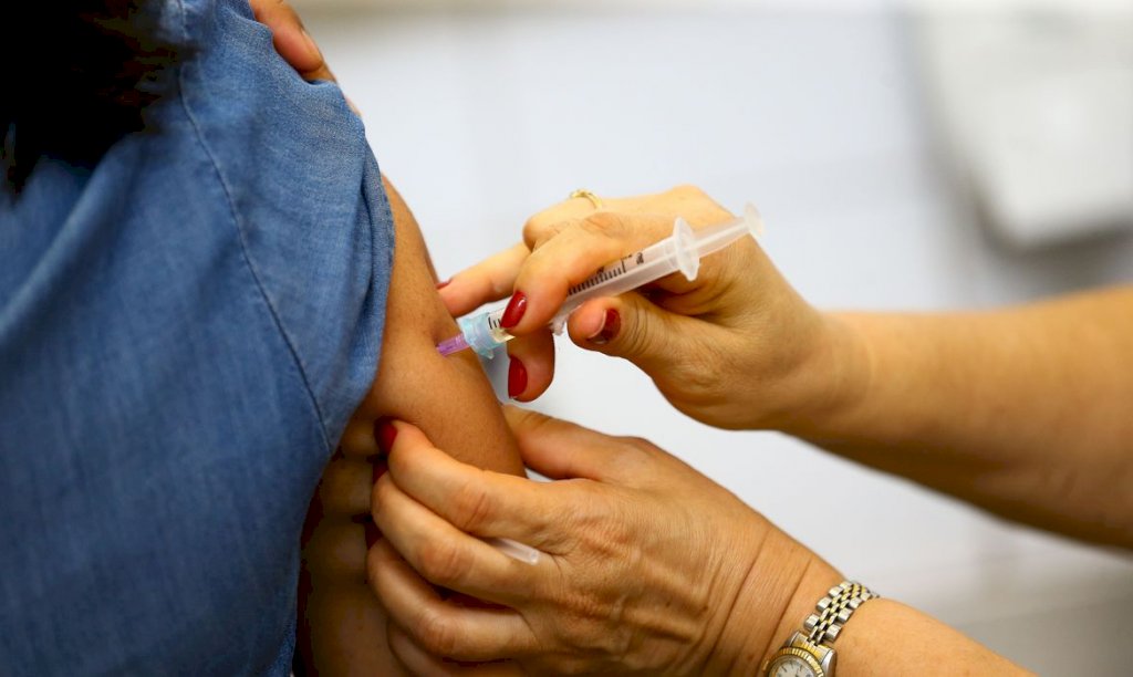 Dia D de vacinação contra gripe e sarampo